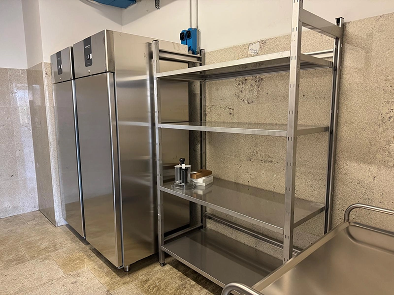 installazione-completa-cucina-in-una-scuola-materna